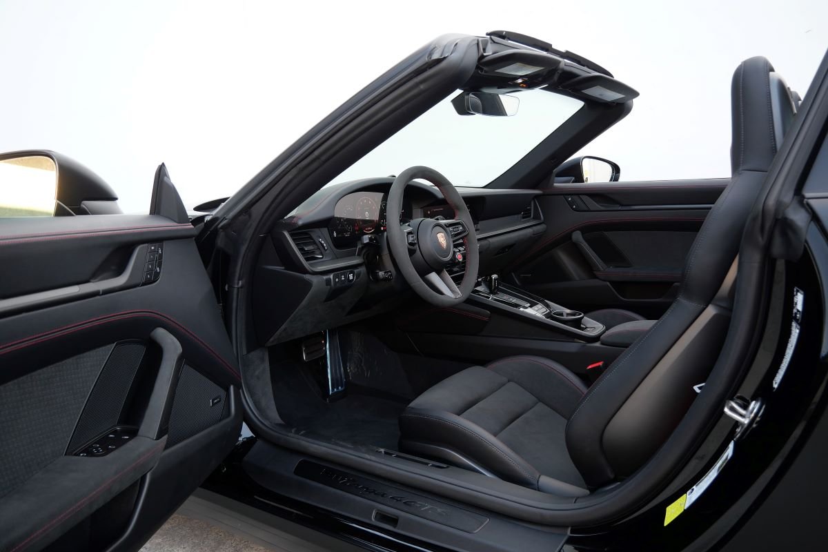 Porsche 911 Targa 4 GTS for rent in Los Angeles Porsche 911 Targa 4 GTS for rent in Los Angeles