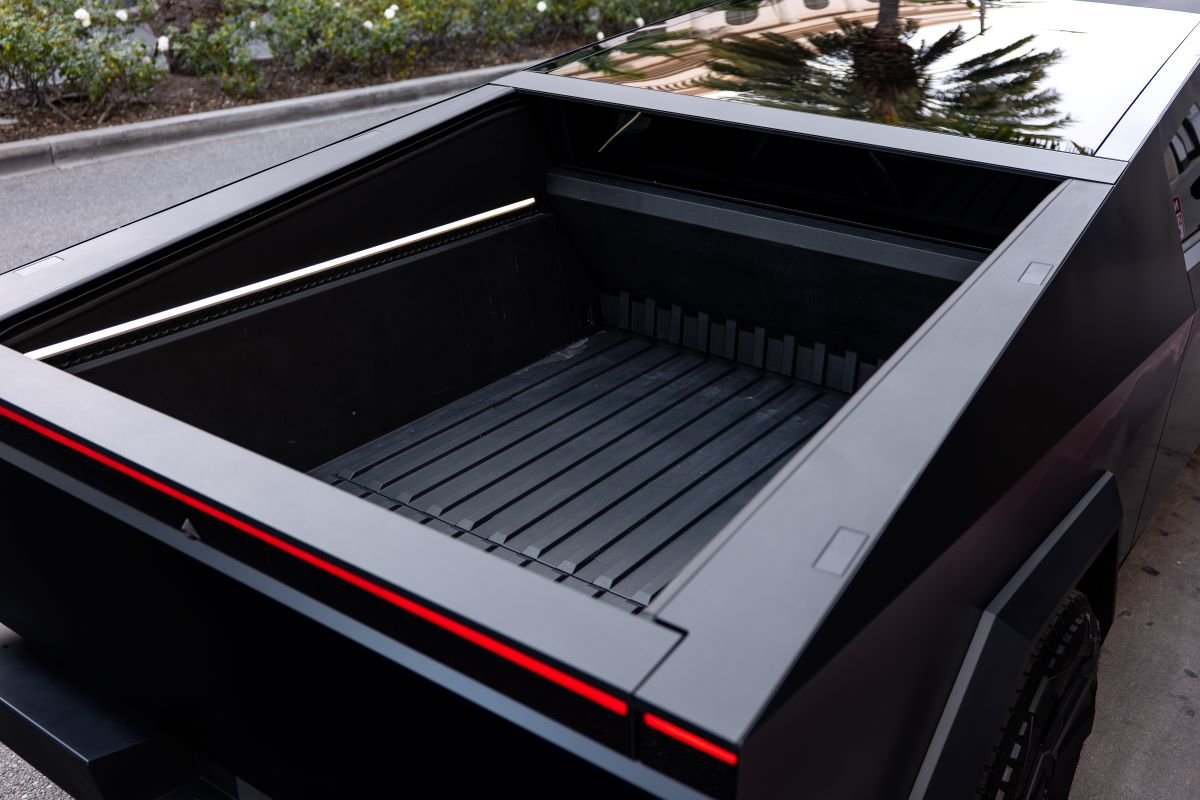 Tesla Cybertruck FSD 2026 Rental LAX Tesla Cybertruck FSD 2026 Rental LAX