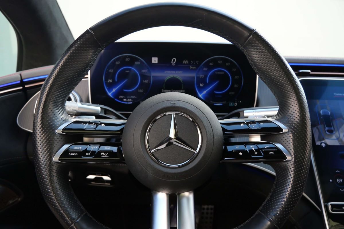Mercedes-Benz EQS 450 for rent in Los Angeles