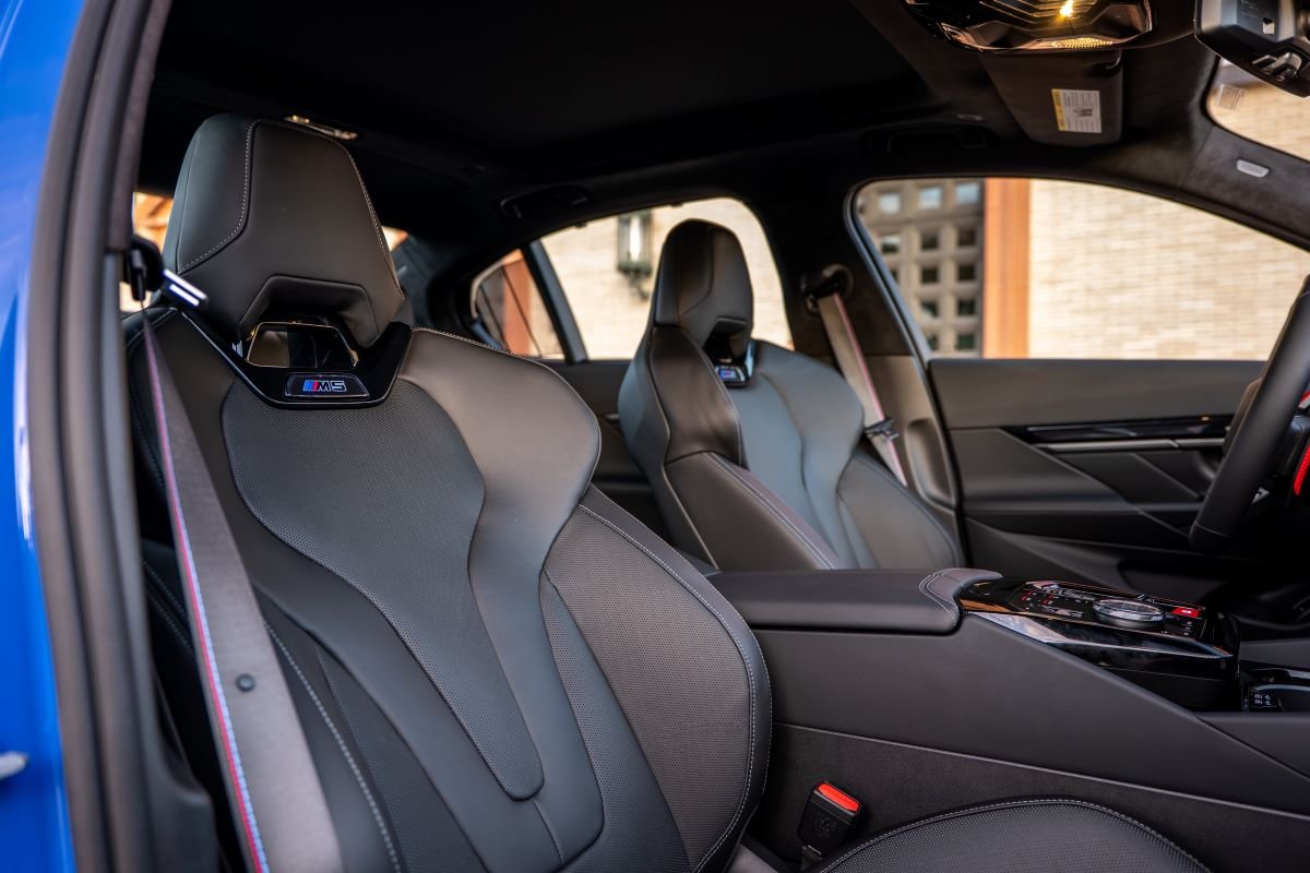 BMW G90 M5 rental in Los Angeles