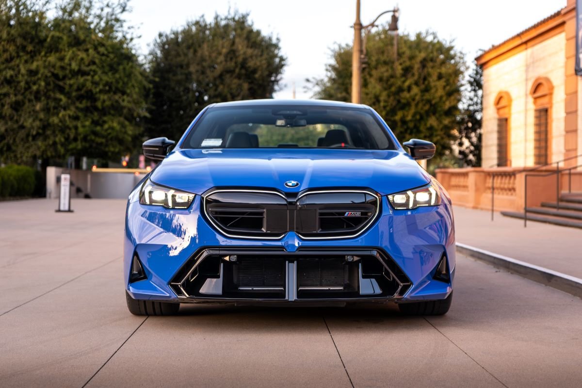 BMW G90 M5 rental in Los Angeles