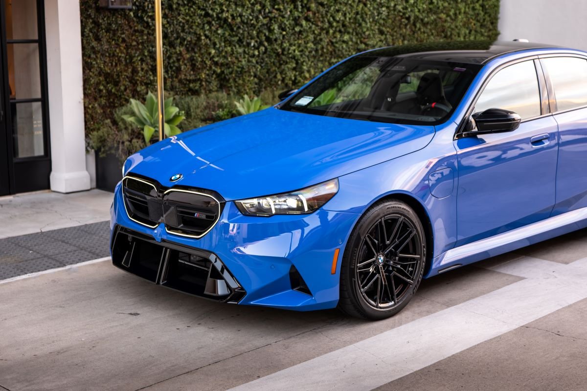 BMW G90 M5 rental in Los Angeles