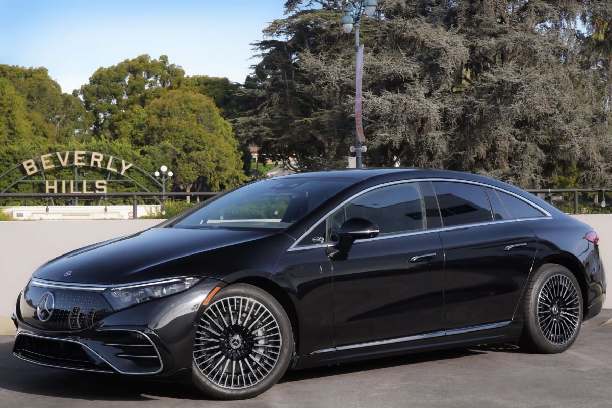 rent a Mercedes-Benz EQS 450 in LAX