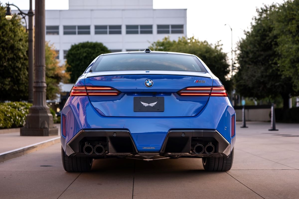 BMW G90 M5 rental in Los Angeles