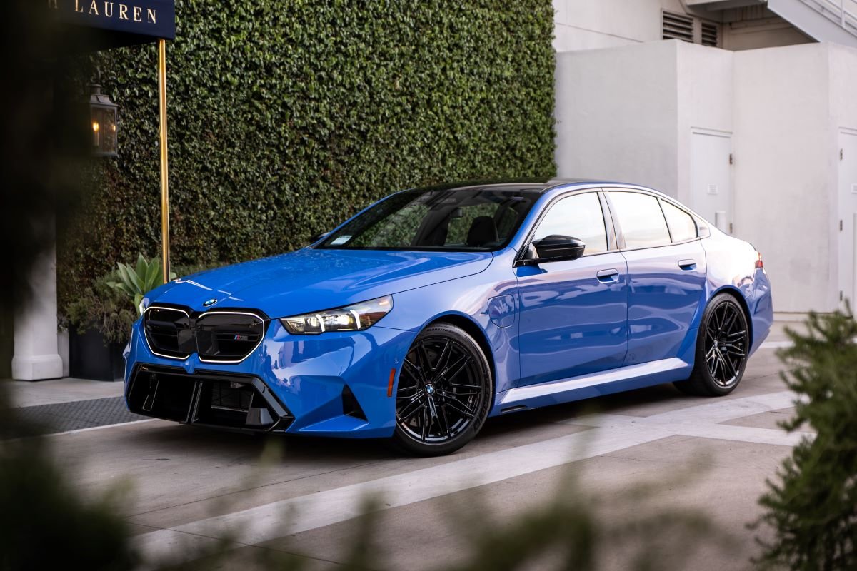 BMW G90 M5 rental in Los Angeles