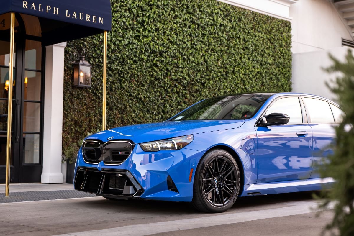 BMW G90 M5 rental in Los Angeles
