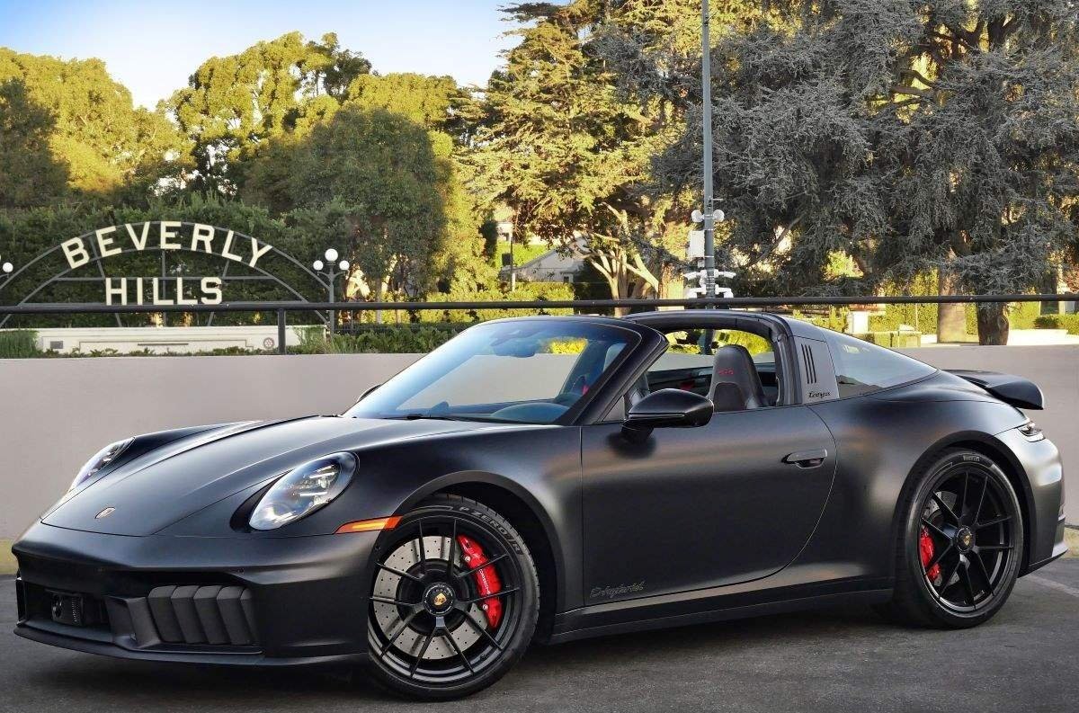 Porsche 911 Targa 4 GTS rental in LA