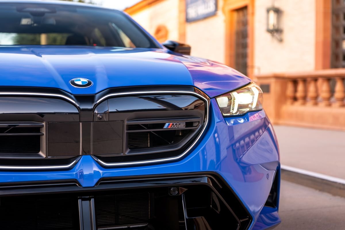 BMW G90 M5 rental in Los Angeles