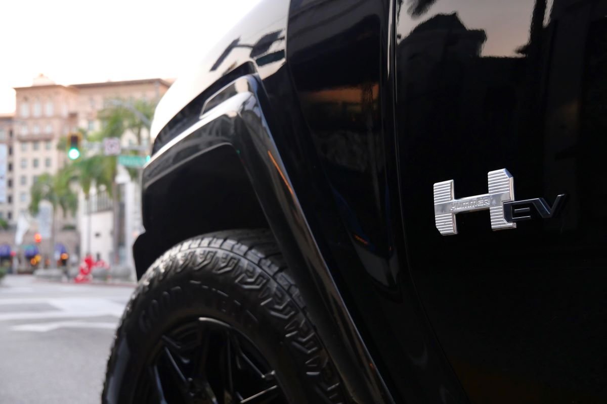 Rent a Hummer EV SUV 2025 in Los Angeles Rent a Hummer EV SUV 2025 in Los Angeles