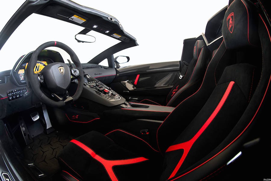 Lamborghini Aventador Sv Roadster Rental Los Angeles Rent An Aventador Superveloce