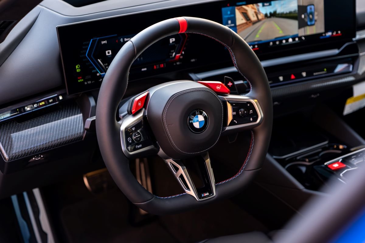 BMW G90 M5 rental in Los Angeles
