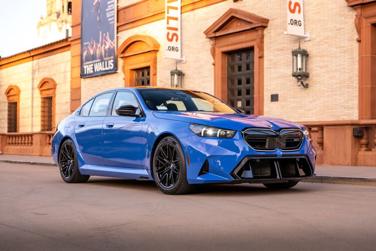 BMW G90 M5 rental in Los Angeles