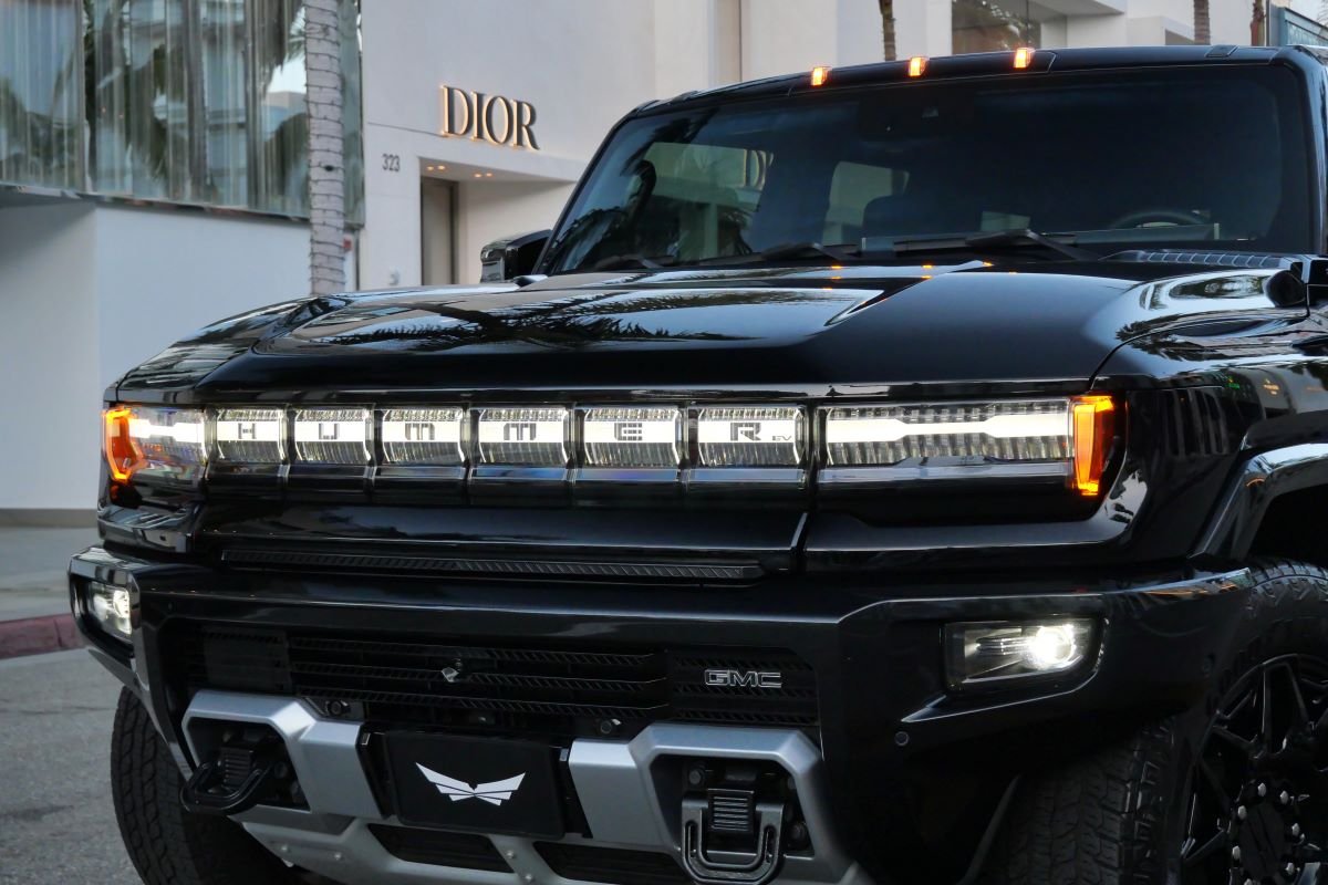 Rent a Hummer EV SUV 2025 in Los Angeles Rent a Hummer EV SUV 2025 in Los Angeles