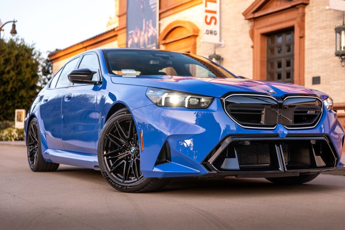 BMW G90 M5 rental in Los Angeles