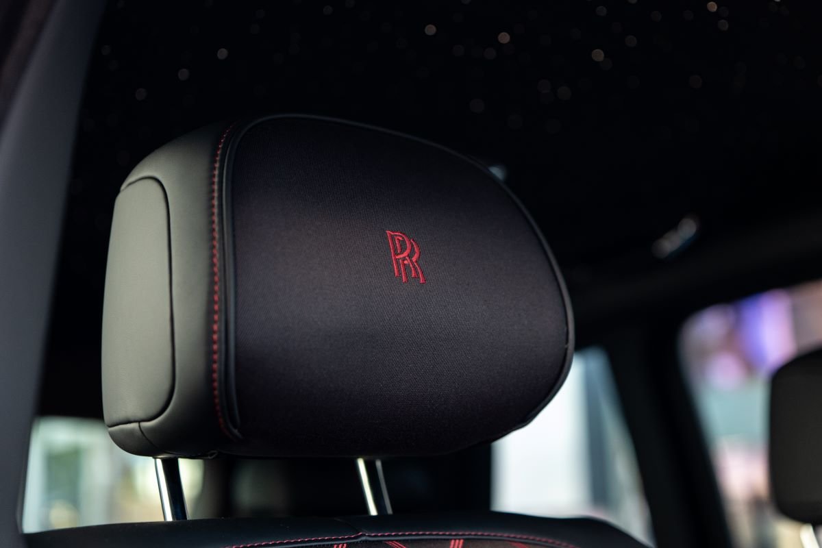 Rolls-Royce Cullinan Black Badge 2025 rental LAX Rolls-Royce Cullinan Black Badge 2025 rental LAX