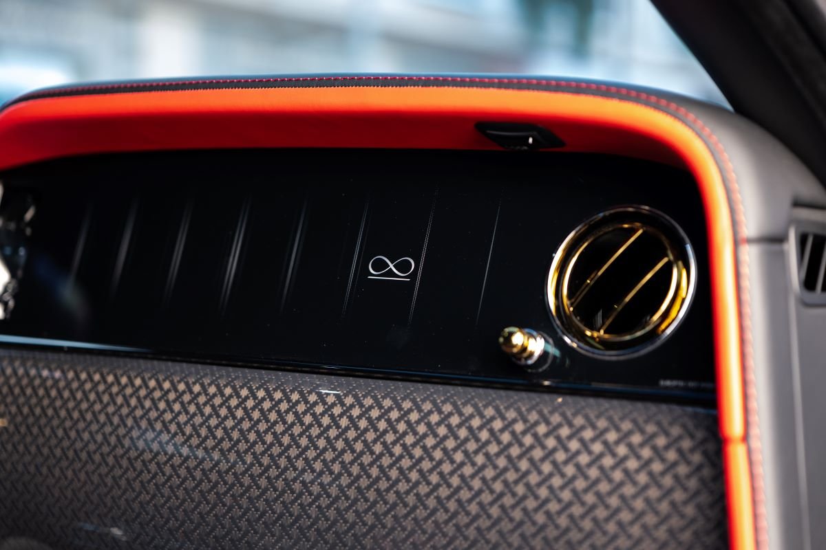 Rolls-Royce Cullinan Black Badge 2025 rental LAX Rolls-Royce Cullinan Black Badge 2025 rental LAX