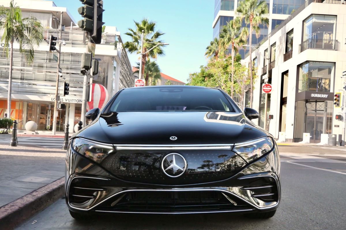rent a Mercedes-Benz EQS 450 in LAX