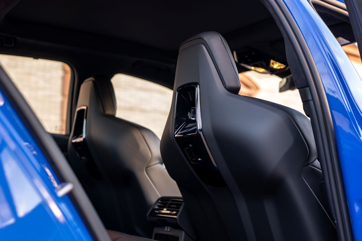 BMW G90 M5 rental in Los Angeles