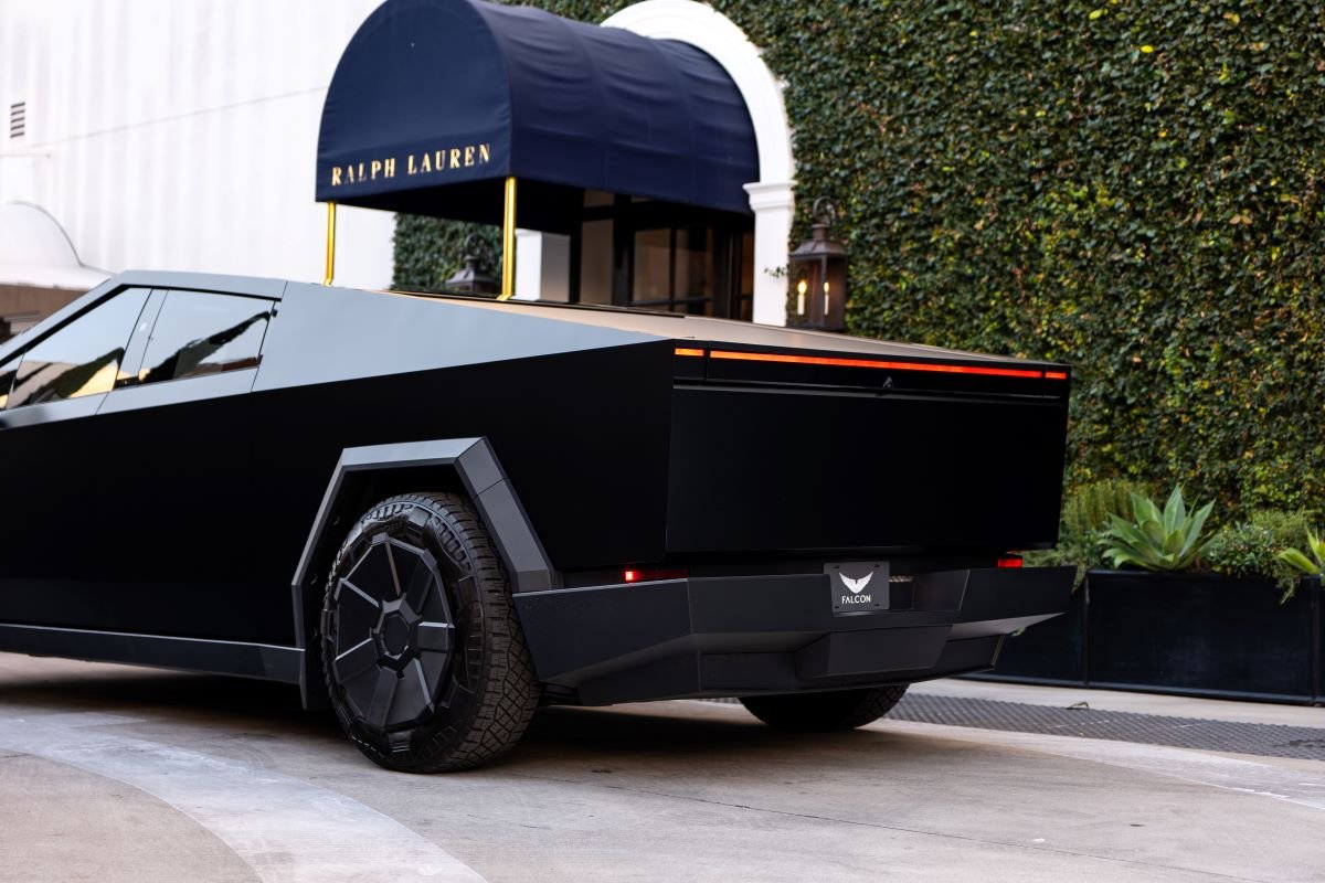 Tesla Cybertruck FSD 2026 Rental LAX Tesla Cybertruck FSD 2026 Rental LAX