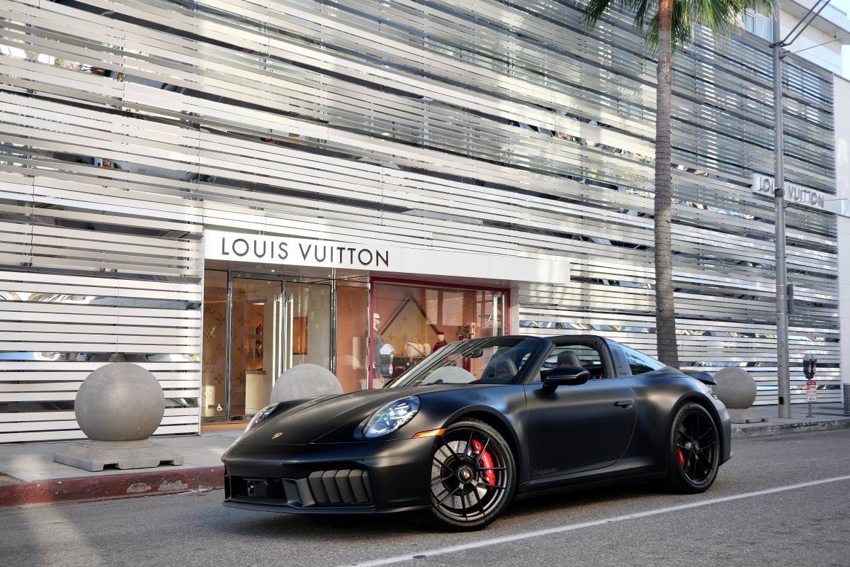 Rent a Porsche 911 Targa 4 GTS in Los Angeles Rent a Porsche 911 Targa 4 GTS in Los Angeles