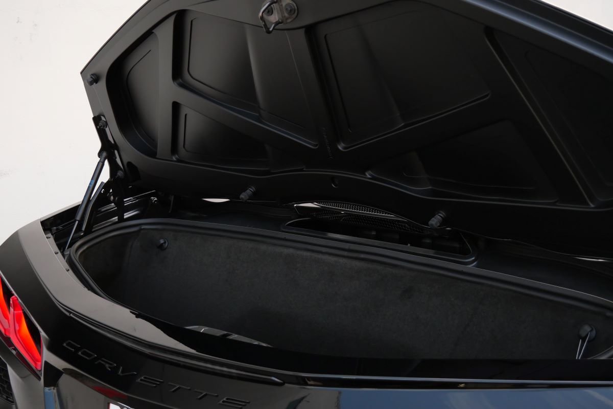 Rent a C8 Corvette convertible 2026 in Los Angeles