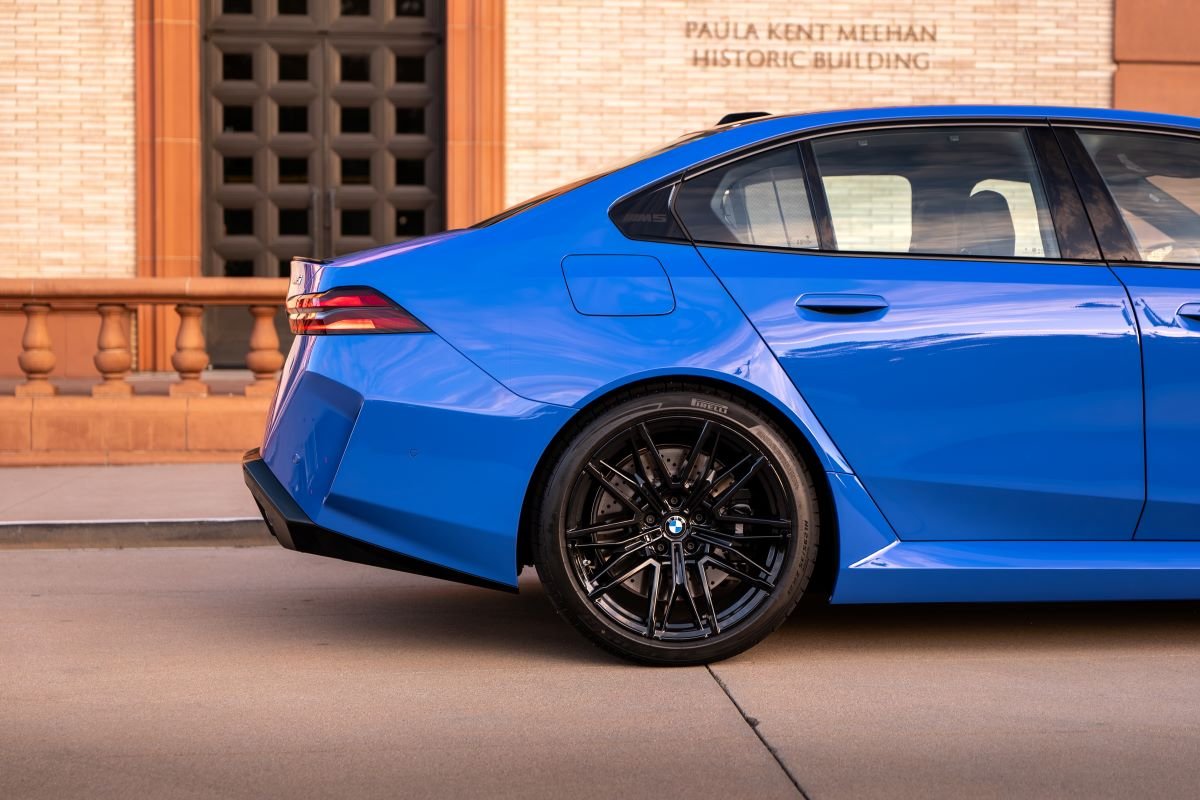 BMW G90 M5 rental in Los Angeles